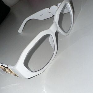 White Fashion Glasses